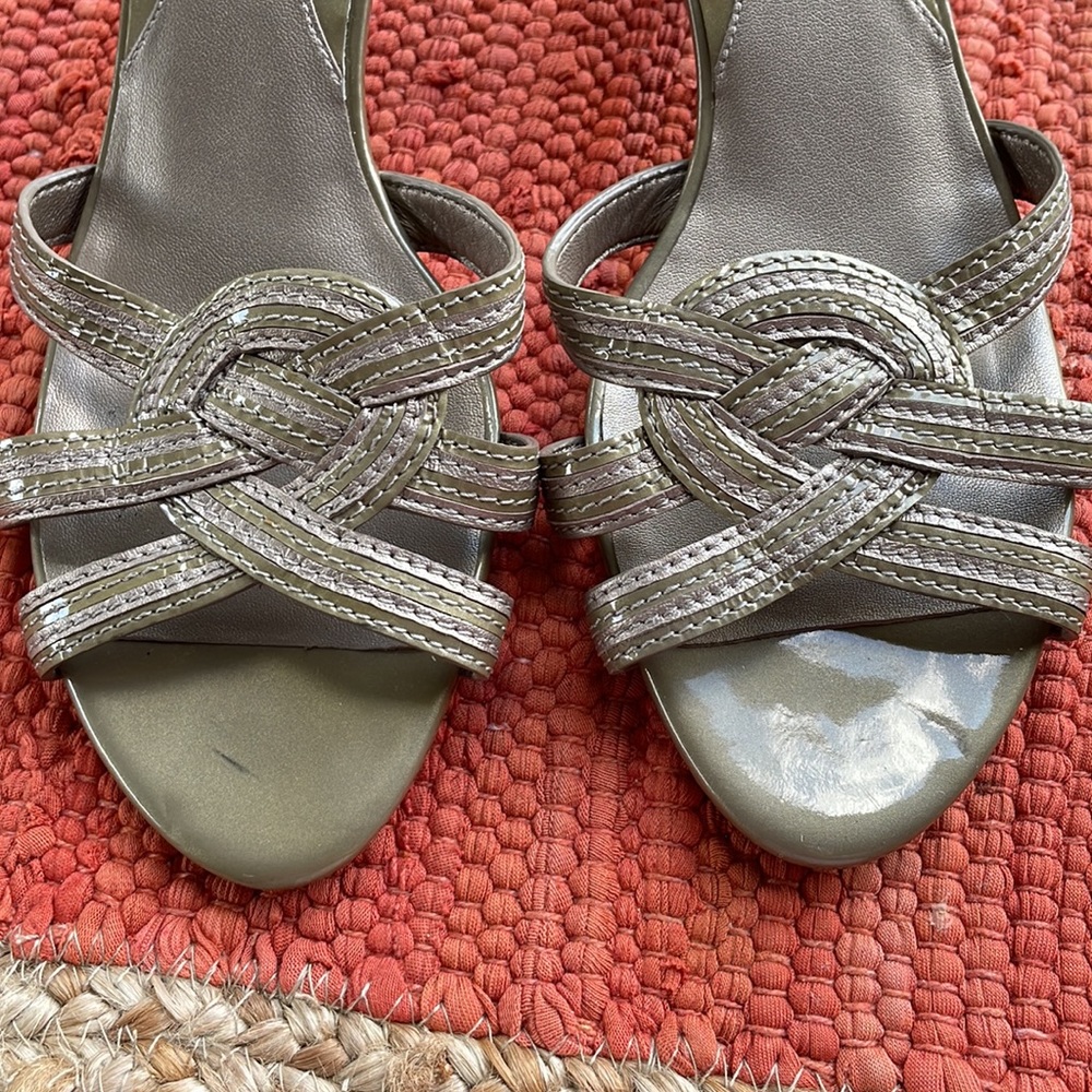 Cole Haan kitten heel sandals 7.0 - Picture 5 of 9